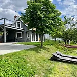 Сasa de vacaciones Völgyhíd Village Balaton Kőröshegy